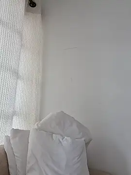 Electric bae online show from March 17, 2:32 pm