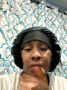 Snapshot of Foreignthababyy chatting on October 4, 7:03 am Foreignthababyy online show from October 4, 7:03 am