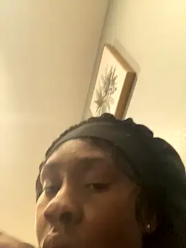 Snapshot of Foreignthababyy chatting on September 18, 10:36 am Foreignthababyy online show from September 18, 10:36 am