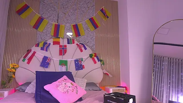 mssburbuja online show from June 23, 3:37 am