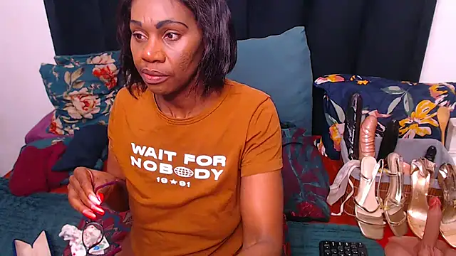 sexybootylicious online show from July 17, 11:47 am