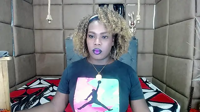 Snapshot of CatrinaGill chatting on October 2, 5:34 am CatrinaGill online show from October 2, 5:34 am