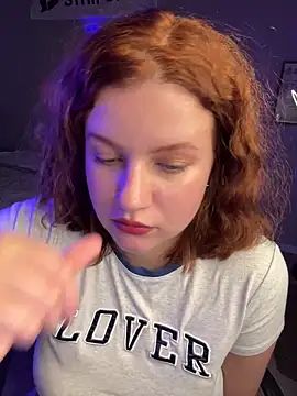 likaxxx online show from December 17, 7:51 pm