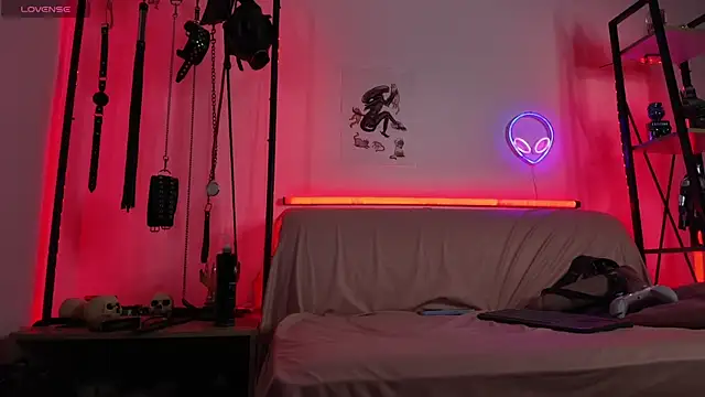 CyberXGoddess online show from June 21, 1:09 am