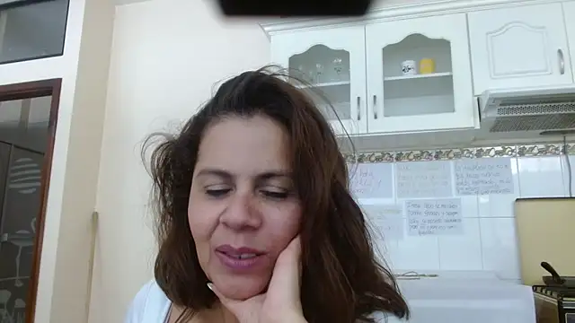 Snapshot of Sara_Brandon chatting on September 23, 9:35 pm Sara Brandon online show from September 23, 9:35 pm