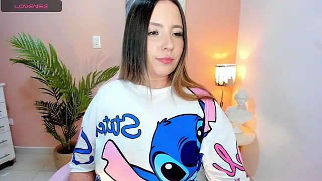 HannaMiller 1 online show from May 6, 5:06 pm