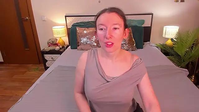 CatherineWalls online show from March 16, 3:31 am