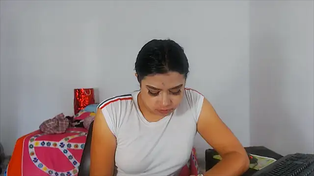 katrinawillff online show from July 28, 3:21 pm