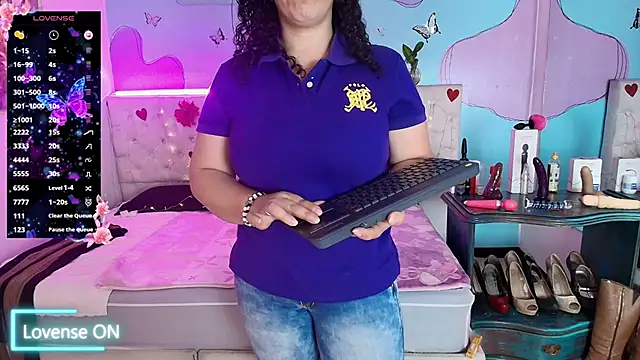 Zaly mature online show from July 8, 6:43 pm