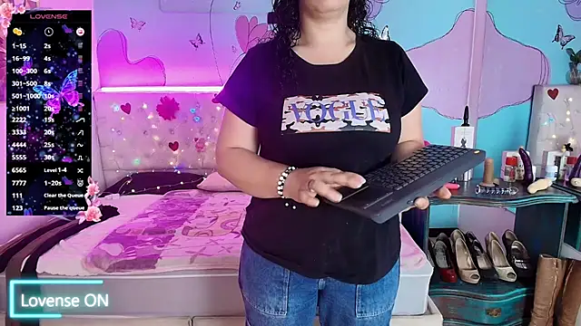 Zaly mature online show from July 2, 12:21 am