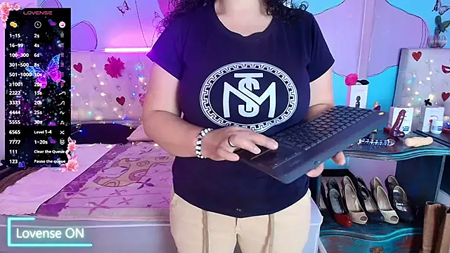 Zaly mature online show from July 20, 8:31 pm