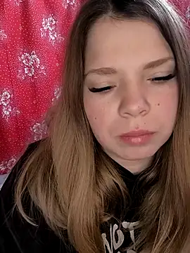 Zuli Kiska online show from February 7, 9:07 pm