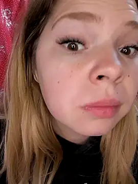 Zuli Kiska online show from November 4, 7:46 am