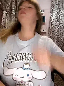 Zuli Kiska online show from July 28, 6:53 pm