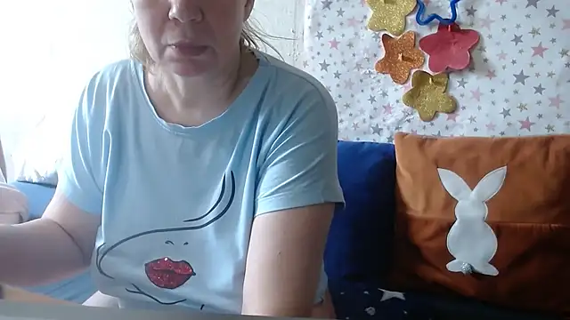 QueenLana online show from June 15, 7:41 am