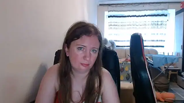 PeterAndJen online show from July 5, 5:13 am