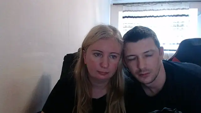PeterAndJen online show from June 28, 1:39 pm