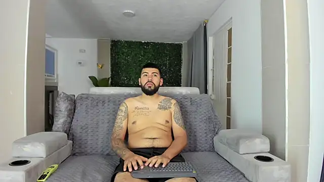 DulceRomance online show from November 18, 3:07 am