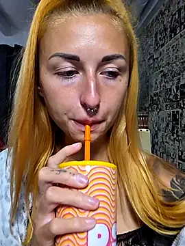 kylie blck online show from November 20, 6:03 am