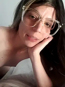 Snapshot of LouGabriel chatting on October 19, 2:41 pm LouGabriel online show from October 19, 2:41 pm