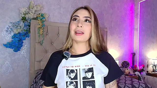 nini love01 online show from July 17, 3:55 am