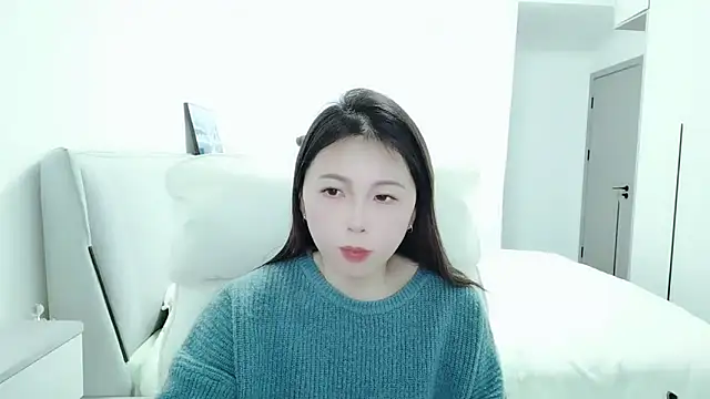 Sunset glow online show from December 2, 2:30 pm