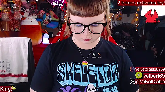 VelvetDiablo online show from November 6, 1:11 am