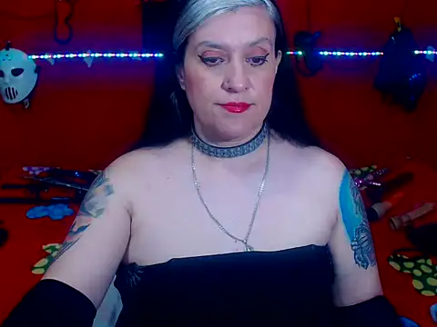 Snapshot of MATURE_Randy chatting on October 18, 11:17 pm MATURE Randy online show from October 18, 11:17 pm