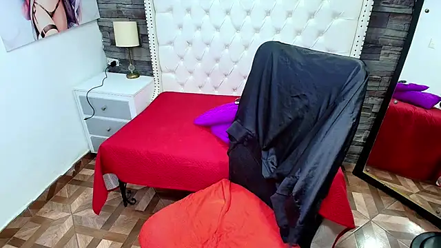 TRINY TS online show from July 29, 9:59 pm