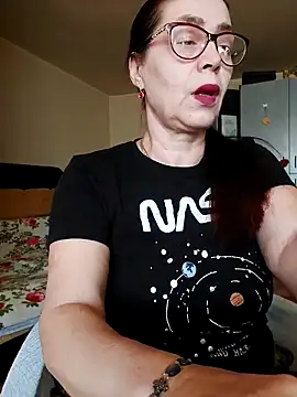 Snapshot of Love_Tina56 chatting on September 15, 6:00 am Love Tina56 online show from September 15, 6:00 am