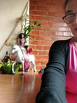 Snapshot of Love_Tina56 chatting on September 30, 5:57 am Love Tina56 online show from September 30, 5:57 am