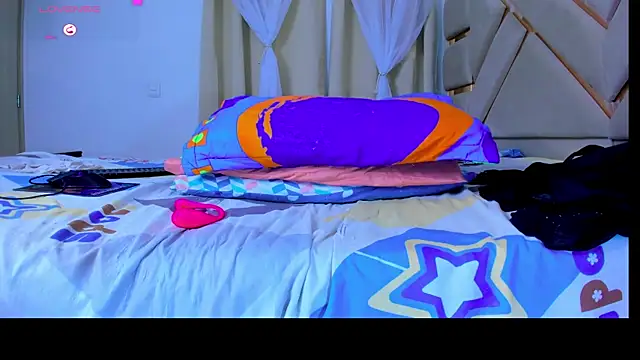 ashelydainii online show from October 24, 11:34 pm