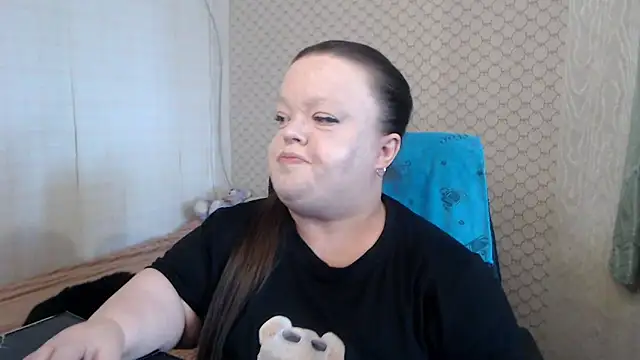 Janiffer MiMi online show from May 2, 2:53 pm