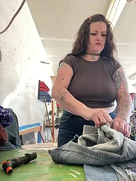 1-800-FUCKYOU online show from April 26, 6:05 pm