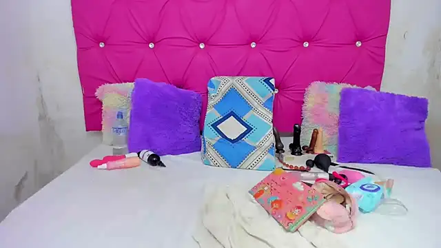 VivianPorto online show from December 18, 3:06 pm