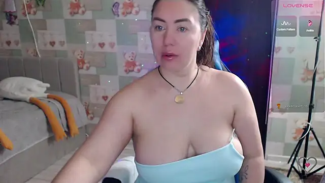 Korolek12 online show from February 16, 5:07 am