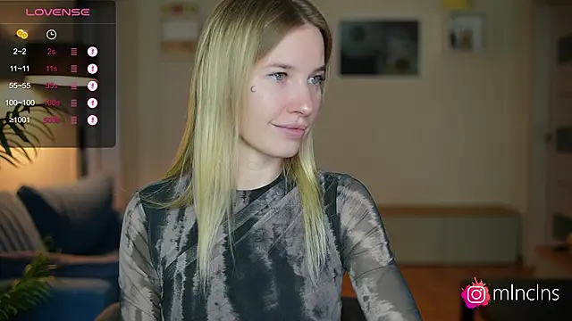 melanielwithu online show from October 19, 1:13 pm