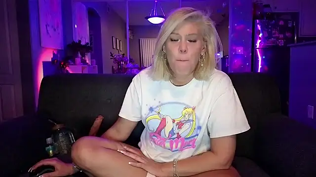 Lexi Shocker online show from March 8, 5:44 am