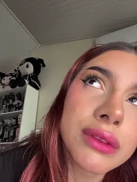 devlin nurmi online show from November 25, 1:57 pm