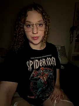 EmmieRae online show from October 28, 4:18 am