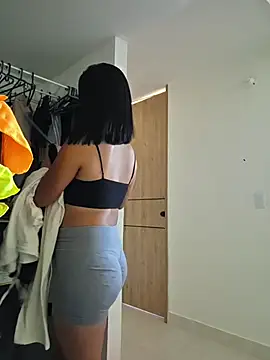 Hannah-grace online show from July 14, 1:05 pm