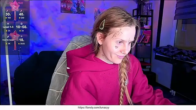 Chanel Gill online show from February 17, 8:08 pm