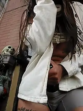 k lebannon online show from December 17, 8:13 pm