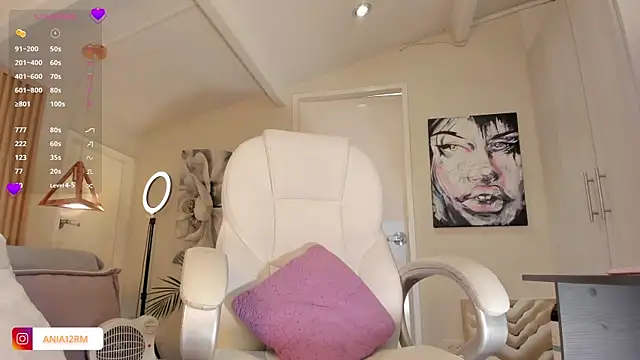 catalinasaiz online show from November 20, 1:56 pm