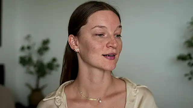 Special    online show from February 11, 2:04 am