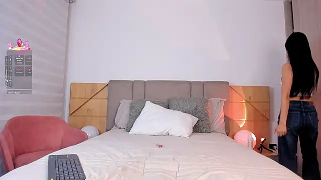 Alexandra ra online show from March 5, 12:50 am