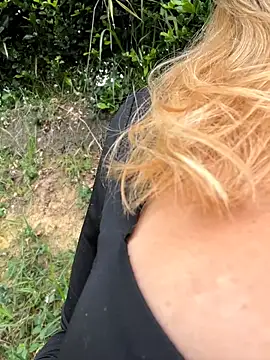 sammyqueenx21 online show from July 15, 12:21 pm