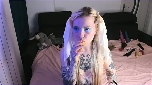 HelenGoat online show from January 16, 12:39 am