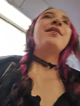  Laary online show from November 25, 10:10 pm