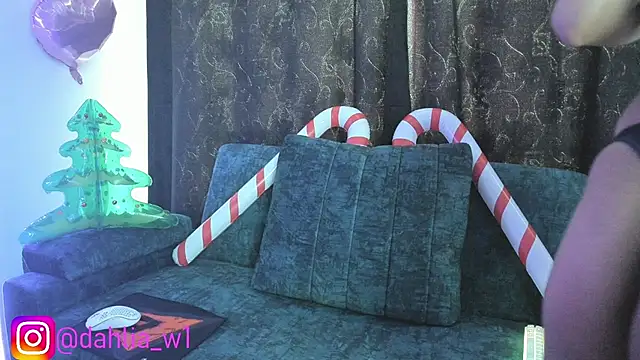 Dalia D online show from December 17, 12:42 pm